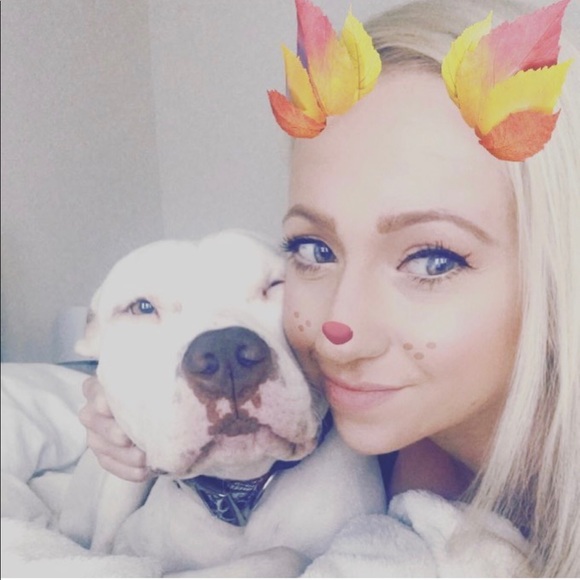 Meet your Posher, Ivona - Picture 2 of 3